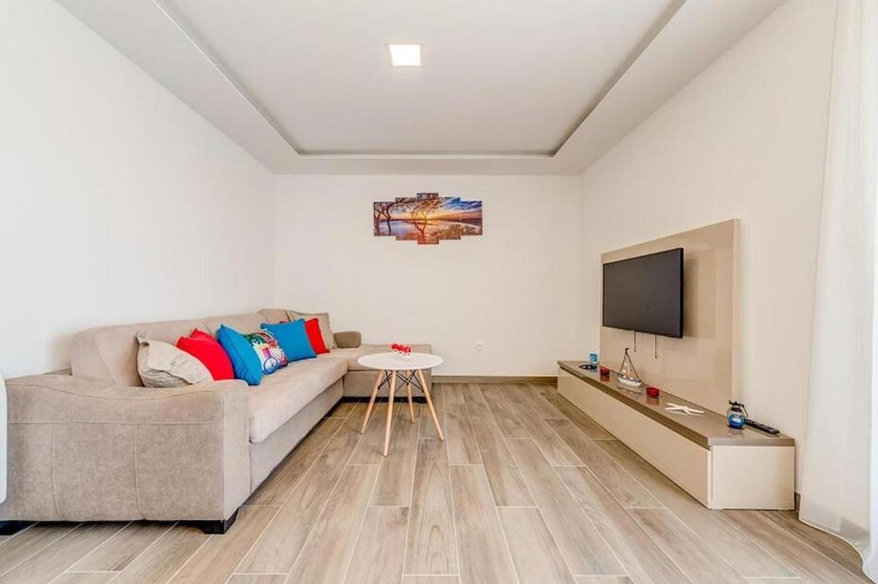 Villa Ivo Apartmani Promajna Dış mekan fotoğraf